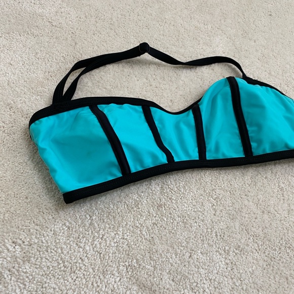 Design Lab Blue and Black Bikini Top - Picture 3 of 8